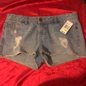 NWT Life in Progress shorts jean Size 4/27